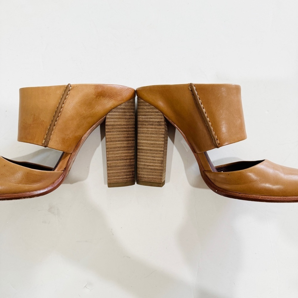 Coach tan leather wooden heels EUC - Picture 9 of 15